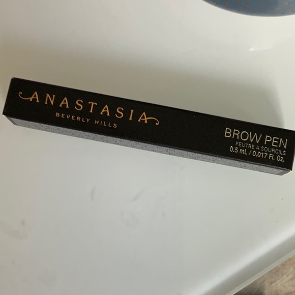 Fine Tipped Brow Pen - Blonde - Picture 5 of 5